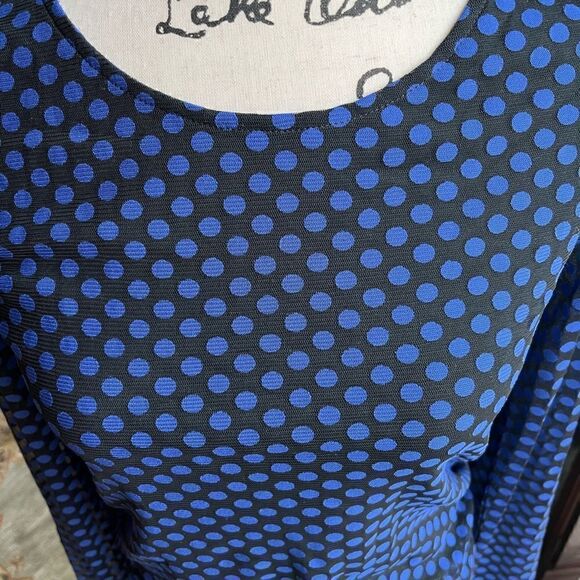 Chico’s Women’s Black with blue circles long sleeve pullover top size 0 (XSmall) - Picture 6 of 6